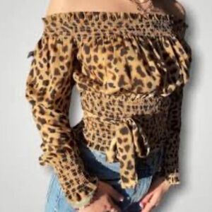 LIKE NEW Express Leopard Print Off the Shoulder Long Sleeve Crop Top Size Small